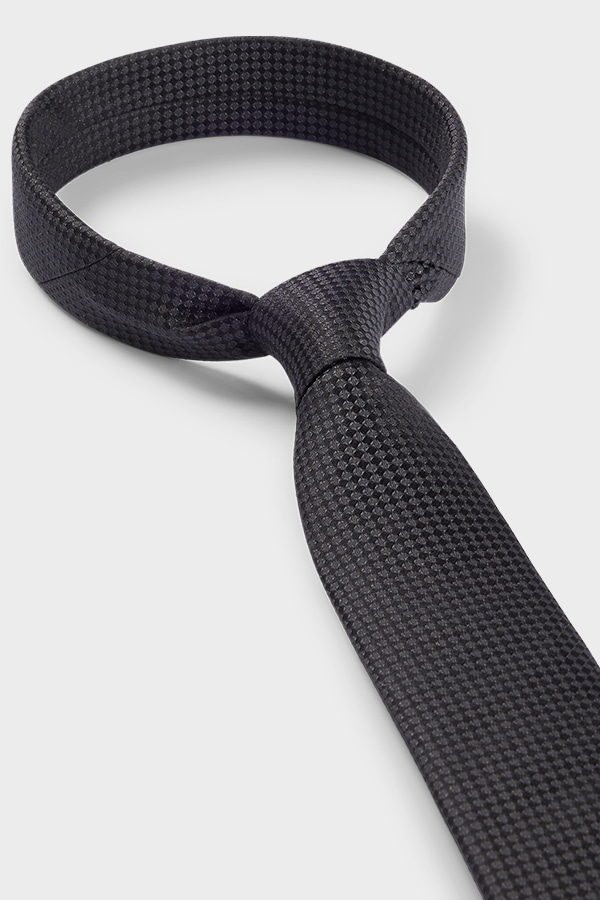 ΓΡΑΒΑΤΑ HUGO - 001 ΜΑΥΡΟ